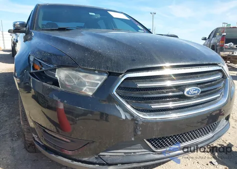 2015 Ford Taurus Limited z USA, uszkodzony, nr VIN 1FAHP2F83FG146664